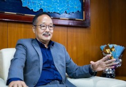 चार वर्षे दोस्रो कार्यकालका लागि सुदेश खालिङ एभरेष्ट बैंकको सीईओमा